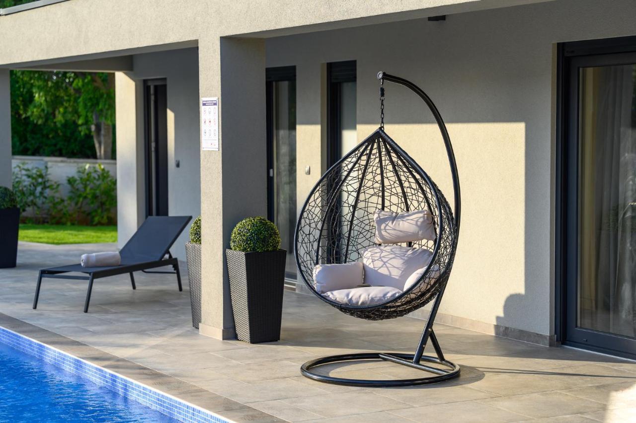 Villa Nobu Mali Vareski Bagian luar foto